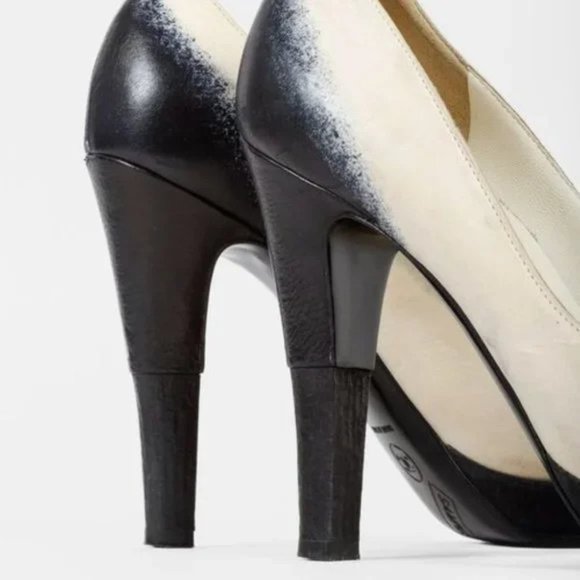 Chanel AW/10 Beige Ombre CC Platform Pumps - Picture 8 of 9